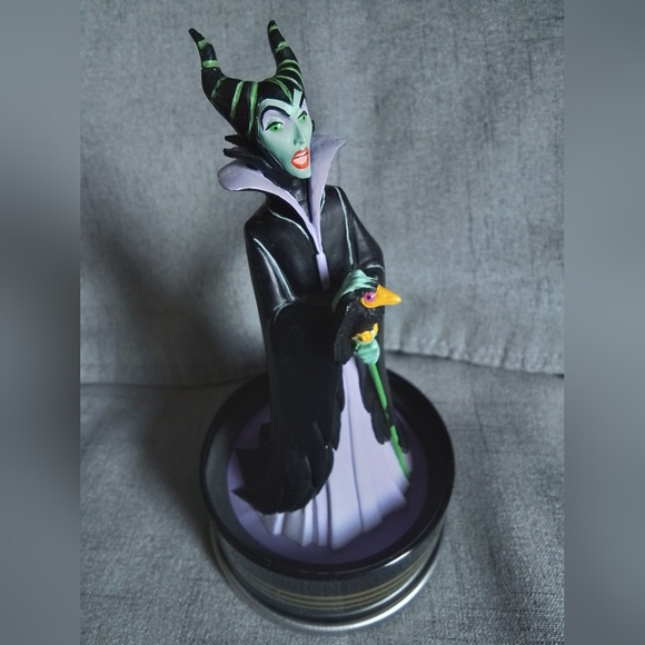 Disney Villian Collector Series Watch - BEST OFFER - Picture 5 of 6